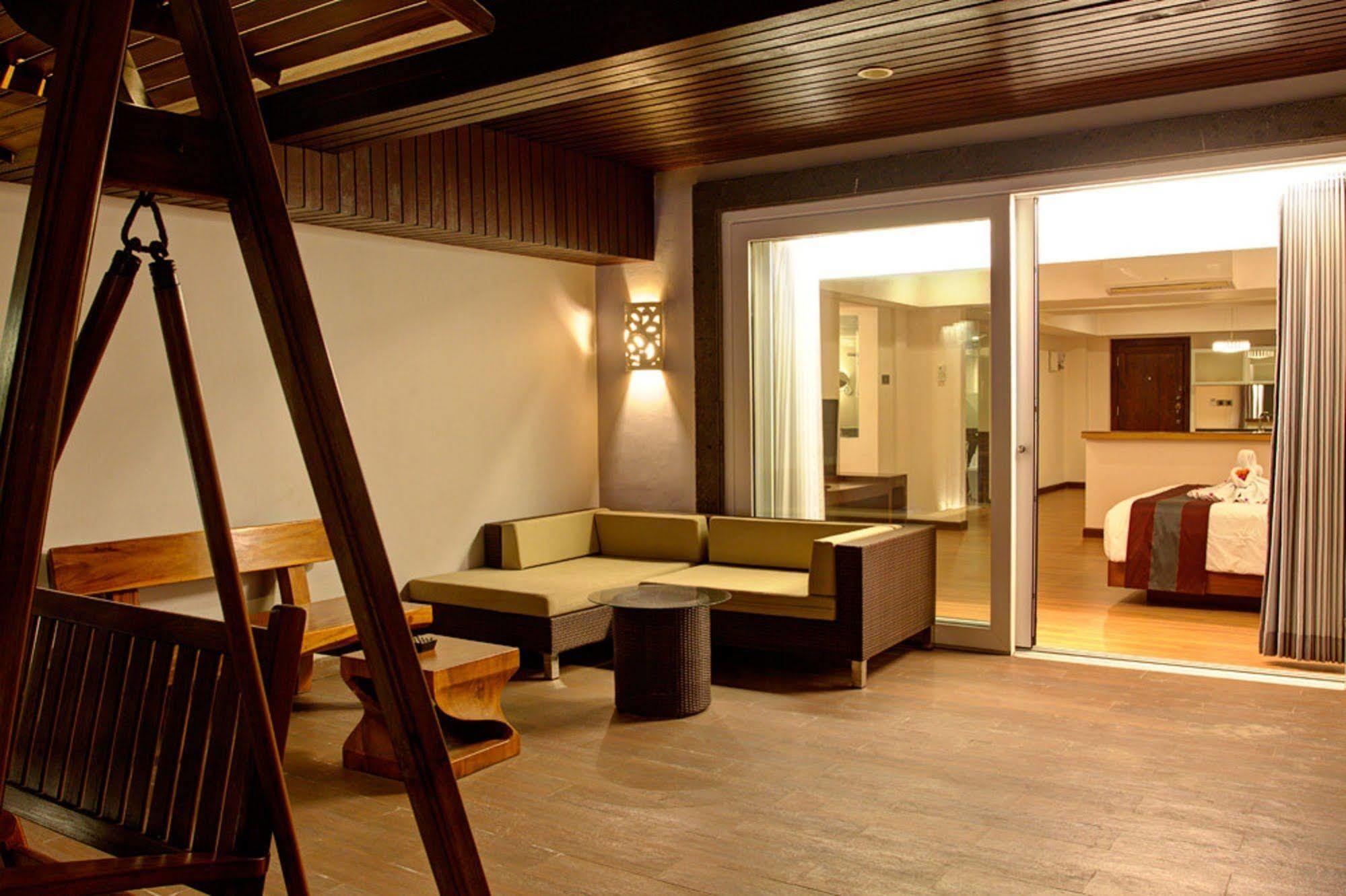 Singkenken Boutique Hotel Seminyak Esterno foto