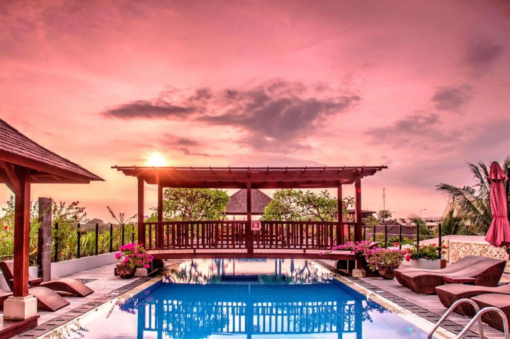 Singkenken Boutique Hotel Seminyak Esterno foto
